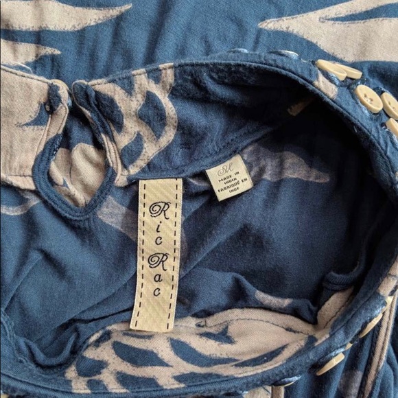 Anthropologie Ric Rac Button Embellished Top - Picture 6 of 8